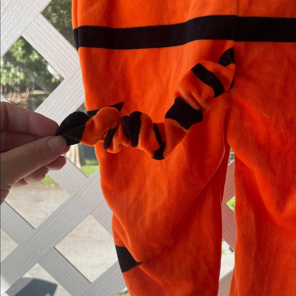 ‘Disney World Baby’ Vintage Plush Tigger Costume 6–12 Months (#1) - Picture 7 of 12